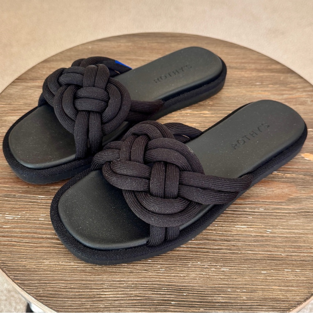 New in Box Rothy’s Summer Sandals - Picture 5 of 15